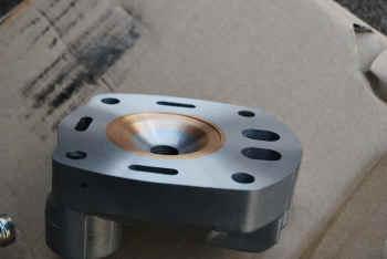 aa-241-12.JPG (66866 バイト)